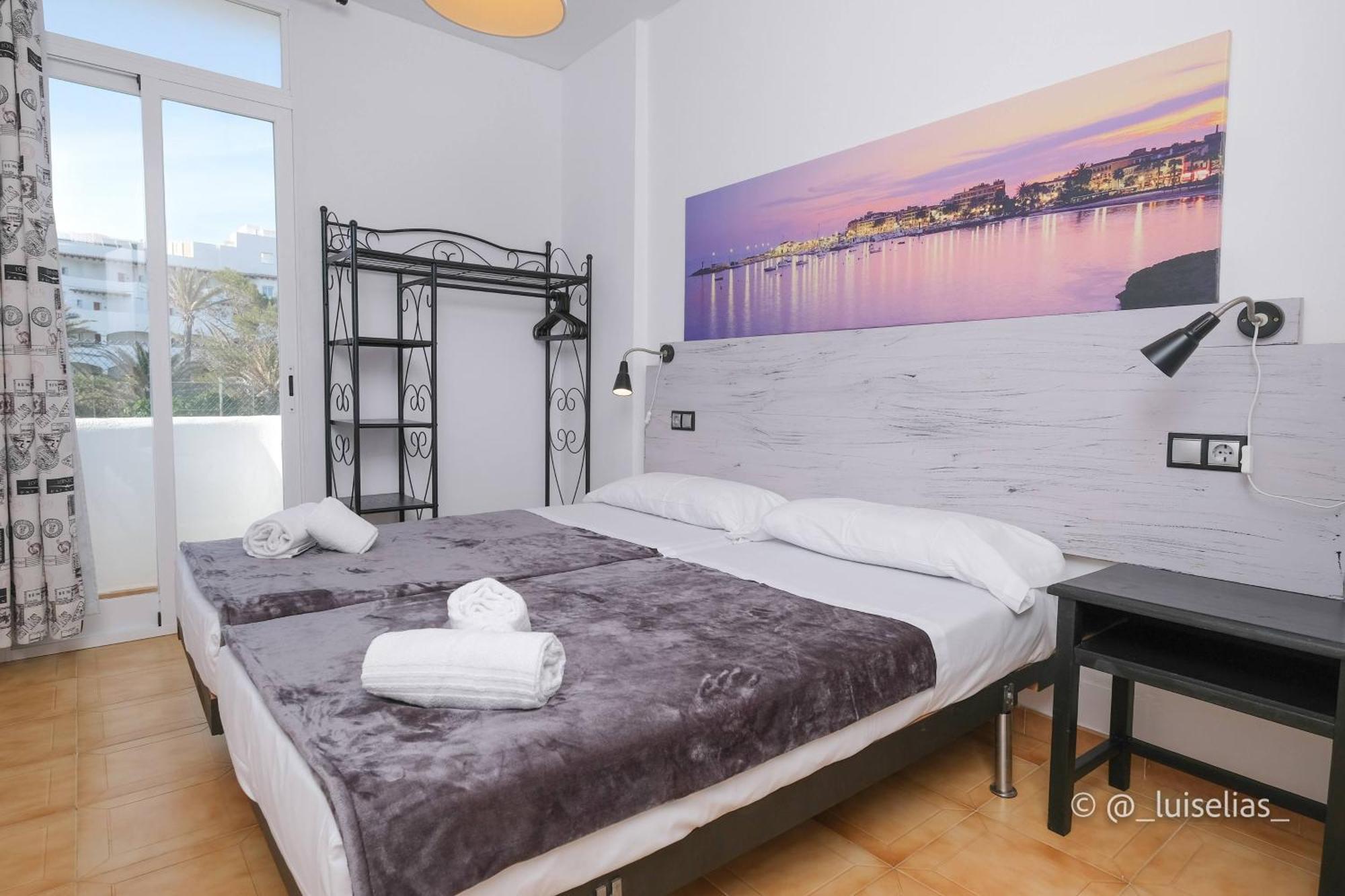 Apartamentos Ibiza Colonia de Sant Jordi Chambre photo