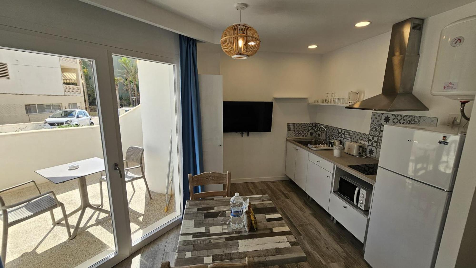 Apartamentos Ibiza Colonia de Sant Jordi Extérieur photo